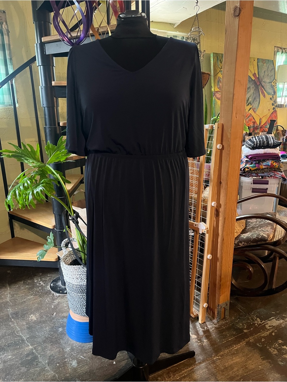 Women's Navy V-Neck Maxi Dress with Gathered Waist